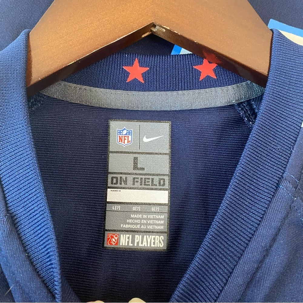Nike Youth Tennessee Titans Derrick Henry #22 NFL Football Jersey Large (Flaw) - Picture 6 of 8